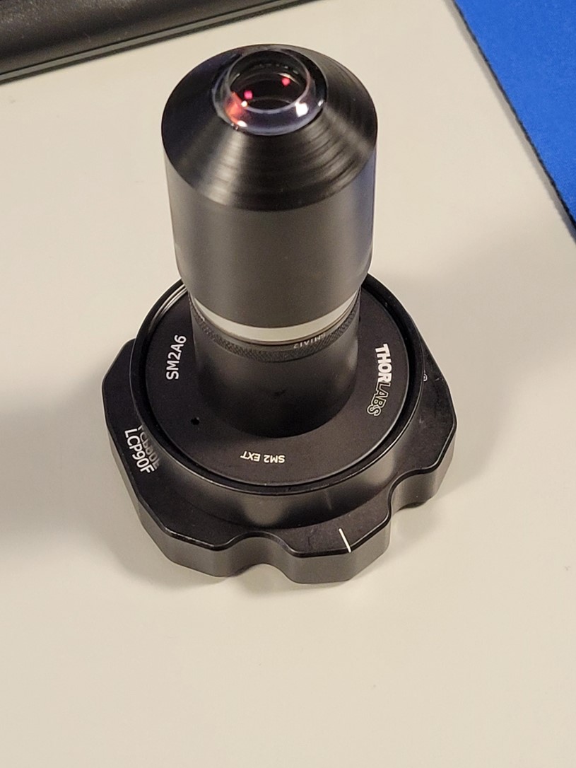 3.6x imaging objective, detached. 3.6x imaging objective, detached.