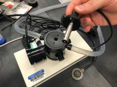 Electrode chamber before light sensor and electrode disc are in place Electrode chamber before light sensor and electrode disc are in place